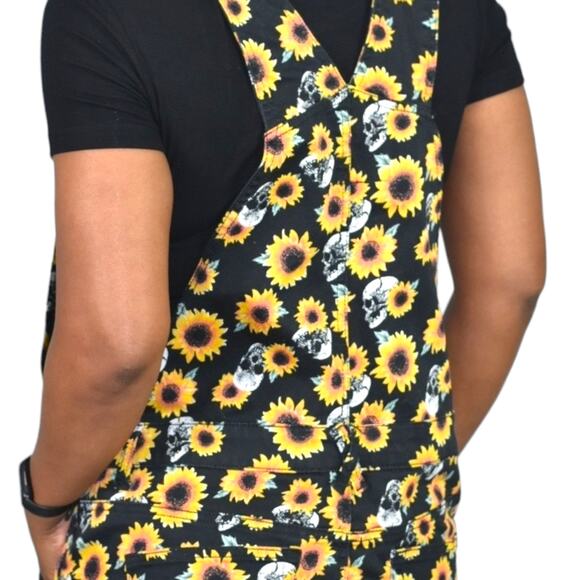 Hot Topic Shortalls Black Skull Sunflowers Bib Overall Jeans Shorts Romper Large - Picture 5 of 12